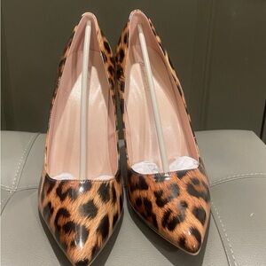 Women pumps